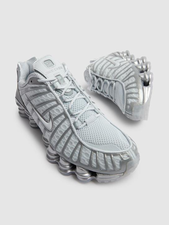 Sneakers shox tl - Nike - Mujer  | Luisaviaroma
