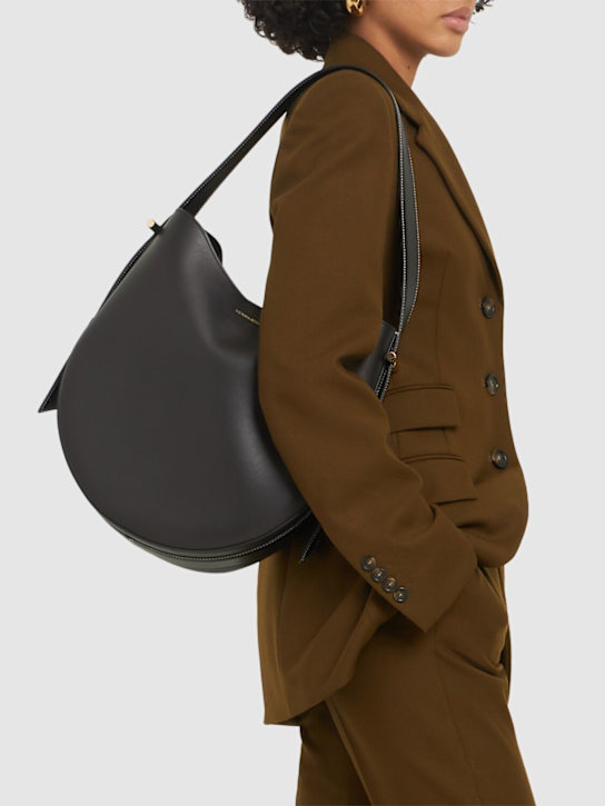 Victoria Beckham: The Dia スムースレザーショルダーバッグ - women_1 | Luisa Via Roma
