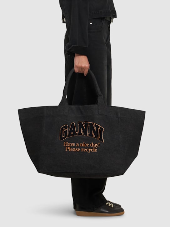 GANNI: XXL Logo denim tote bag - women_1 | Luisa Via Roma