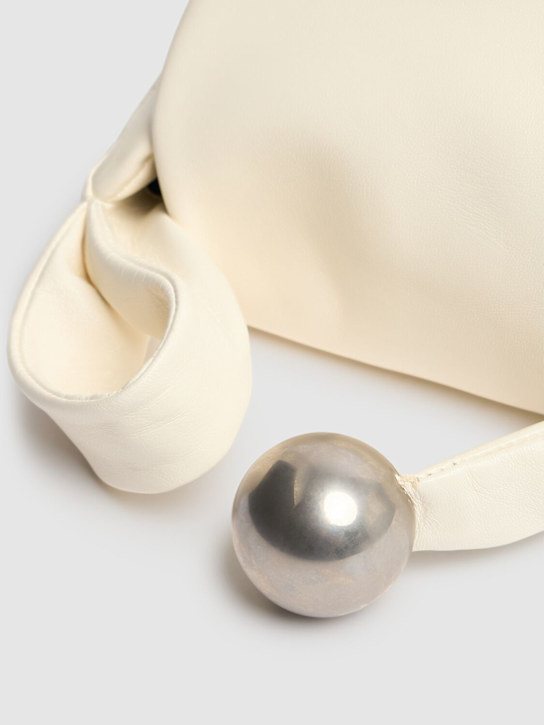 Jil Sander: Sphere soft leather pouch - Eggshell - women_3 | Luisa Via Roma