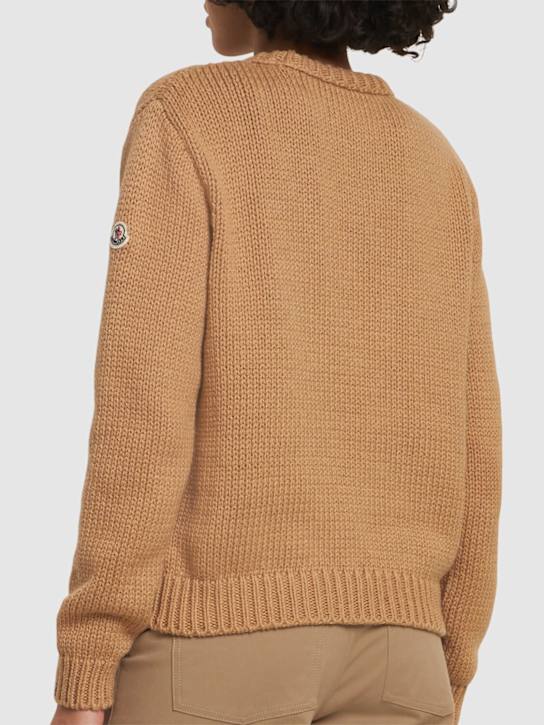 Moncler: Logo棉质圆领毛衣 - Beige Tan - women_2 | Luisa Via Roma