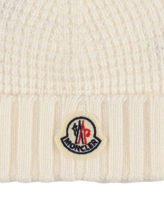 Moncler: Gorro beanie de lana con orejas - Blanco - kids-boys_1 | Luisa Via Roma