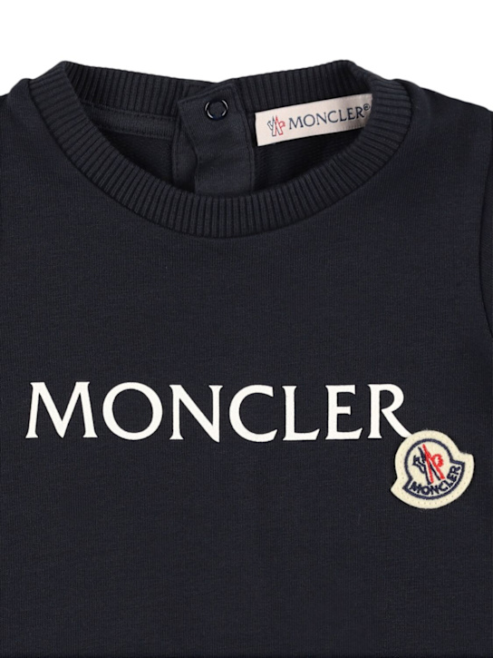 Moncler: Strampler aus Baumwollmischung mit Logodruck - Nachtblau - kids-boys_1 | Luisa Via Roma
