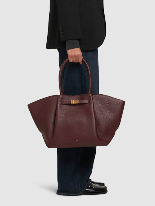 DeMellier: New York grain leather tote bag - women_1 | Luisa Via Roma