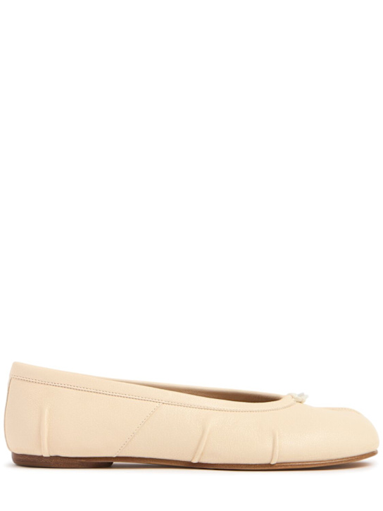 Maison Margiela: 10mm Tabi leather ballerina flats - White - women_0 | Luisa Via Roma