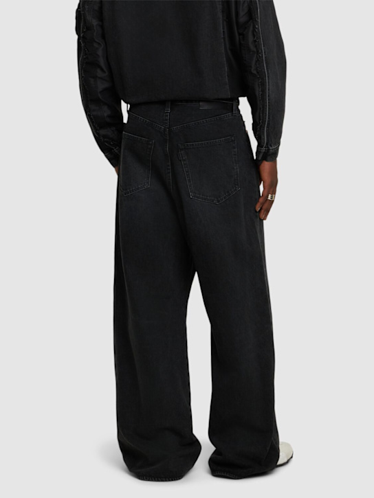 Sacai: Wide denim jeans - Black - men_2 | Luisa Via Roma