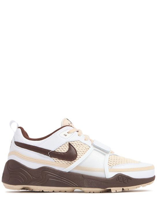 Nike: Sneakers „Travis Scott Zoom Field Jaxx“ - men_0 | Luisa Via Roma