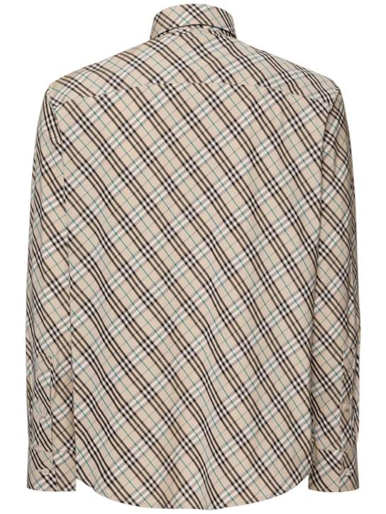 Burberry: Bias cut Check shirt - Husk Ip Check - men_3 | Luisa Via Roma