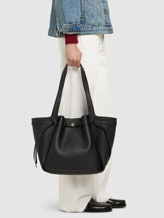 Tory Burch: Romy pebbled leather tote bag - women_1 | Luisa Via Roma