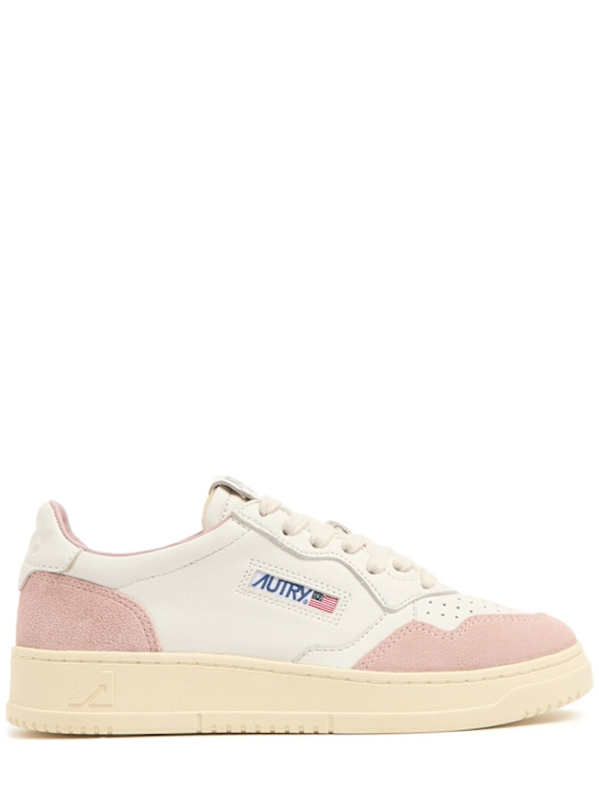 Autry: Medalist Low sneakers - White/Powder - women_0 | Luisa Via Roma