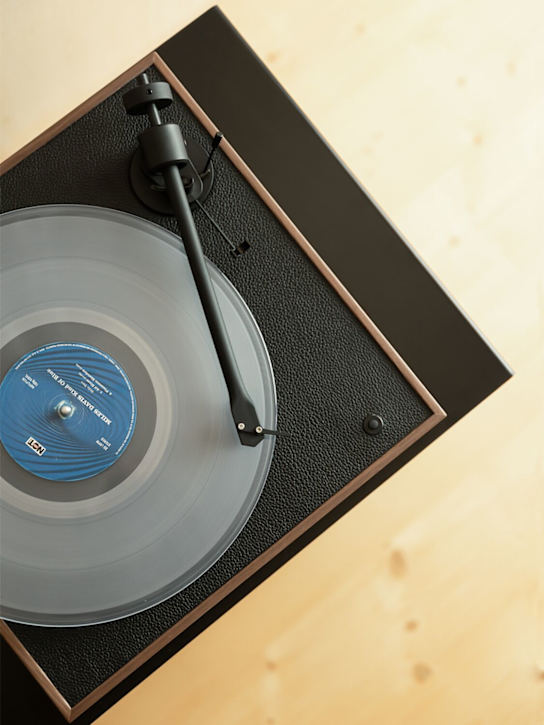 La Boite concept: Square CC Walnut Turntable - ecraft_1 | Luisa Via Roma