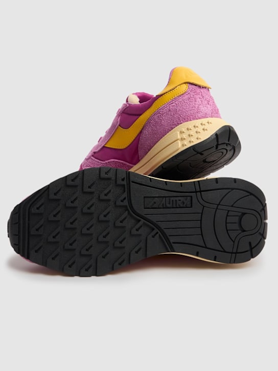 Autry: Reelwind Low sneakers - Rose/Calen - women_3 | Luisa Via Roma
