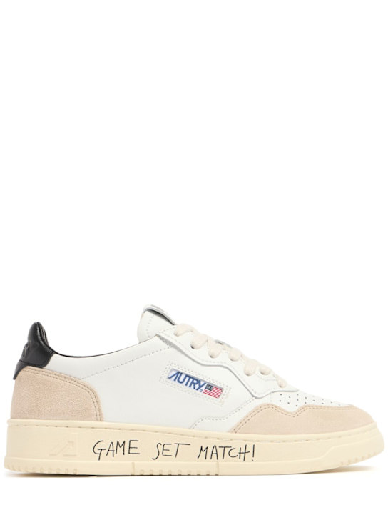 Autry: Medalist Low sneakers - Wht Blk - men_0 | Luisa Via Roma