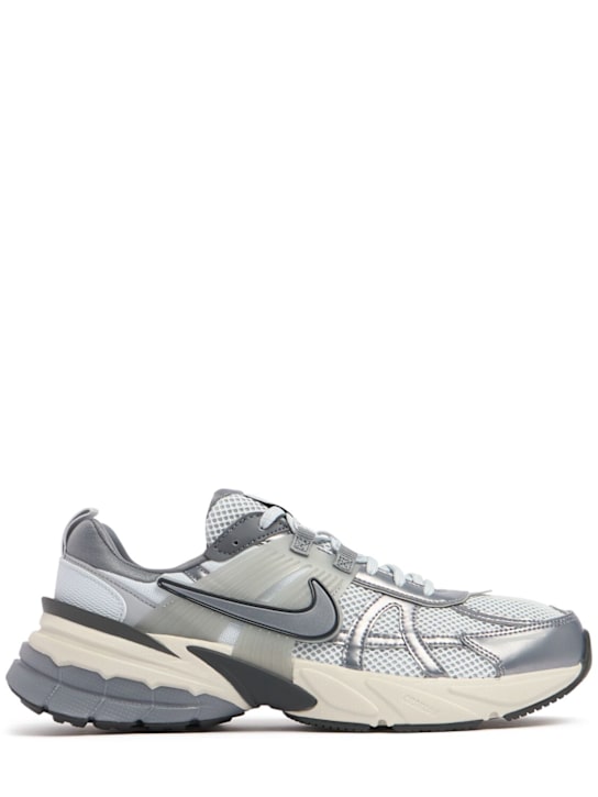 Nike: Sneakers "V2K" - women_0 | Luisa Via Roma