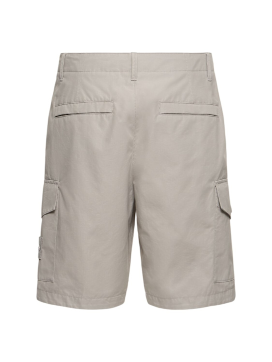 Stone Island: Bermuda regular ghost shorts - Dust - men_3 | Luisa Via Roma