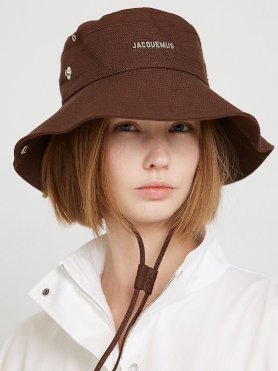 Jacquemus: Le Bob De-Nimes canvas bucket hat - Brown - women_1 | Luisa Via Roma