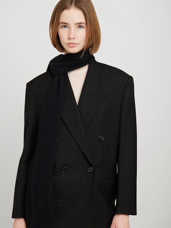 The Row: Chopin cashmere scarf - Black - women_1 | Luisa Via Roma