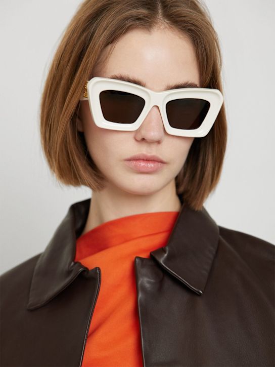 Loewe: Anagram猫眼太阳镜 - 白色 - women_1 | Luisa Via Roma