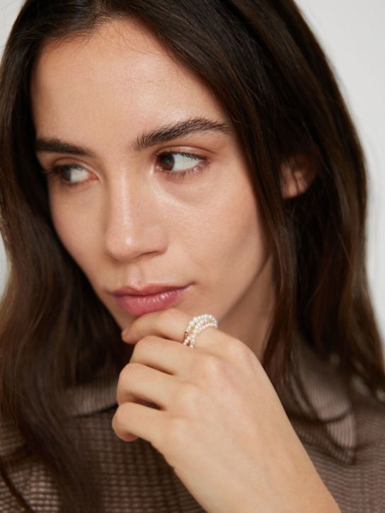 Lil Milan: Insieme 9kt gold & pearl ring - women_1 | Luisa Via Roma