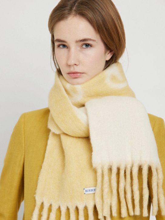 Burberry: Sciarpa in misto alpaca jacquard - women_1 | Luisa Via Roma