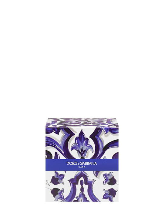 Dolce&Gabbana: Sicilian neroli & lemon perfumed candle - Blue - ecraft_4 | Luisa Via Roma