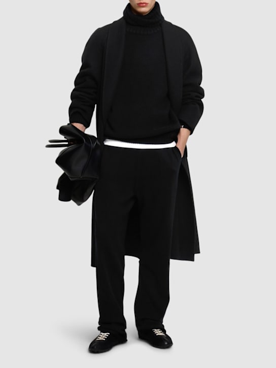 Extreme Cashmere: N20 Xtra Core oversize sweater - men_1 | Luisa Via Roma