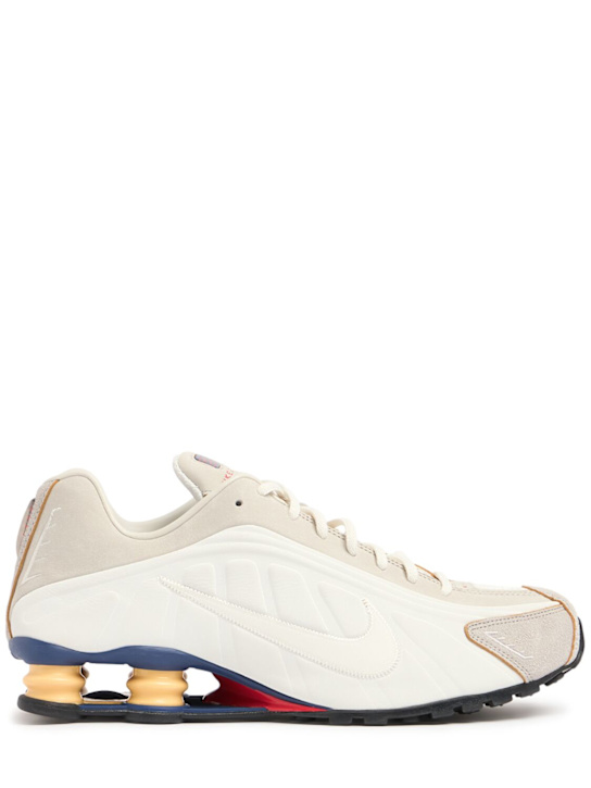 Nike: Sneakers Shox R4 - Phantom/Sail - men_0 | Luisa Via Roma
