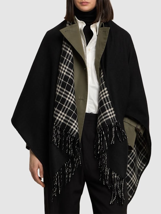 Burberry: Wendbares Cape aus Wolle - women_1 | Luisa Via Roma