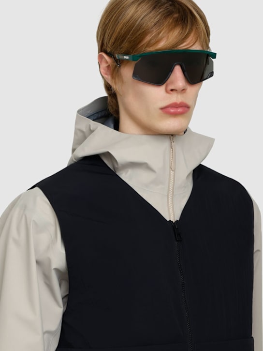 Oakley: Oakley Bxtr metal sunglasses - Mult - men_1 | Luisa Via Roma