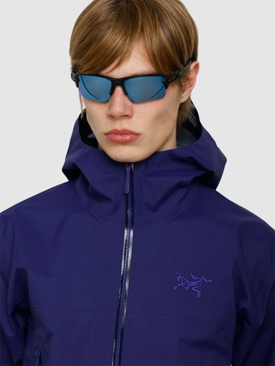 Oakley: Oakley Flak 2.0 sunglasses - men_1 | Luisa Via Roma