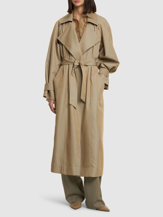 The Frankie Shop: Astoria cutout raglan sleeve trench coat - women_1 | Luisa Via Roma