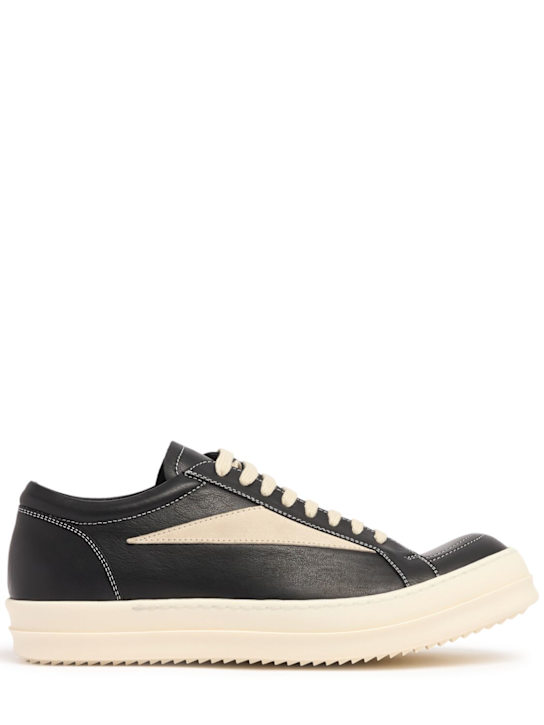 Rick Owens: Sneakers Bumper in pelle effetto vintage - Nero/Bianco - women_0 | Luisa Via Roma