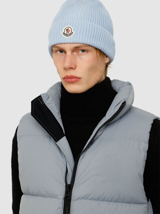Moncler: Logo cotton beanie - men_1 | Luisa Via Roma