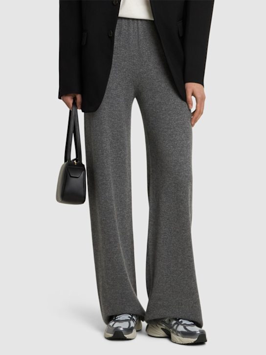 Nike: Sneakers "V2K" - women_1 | Luisa Via Roma