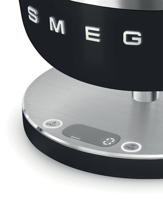 Smeg: Digital Kitchen Scale - Black - ecraft_1 | Luisa Via Roma