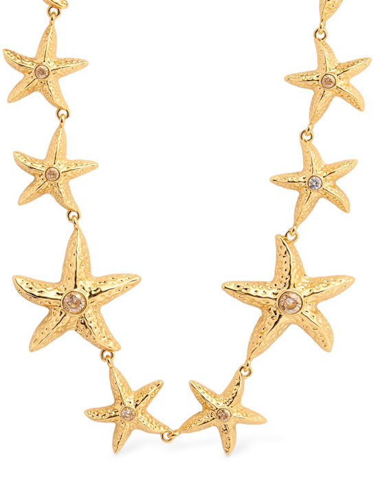 Self-portrait: Mottled gold sea star necklace - women_0 | Luisa Via Roma