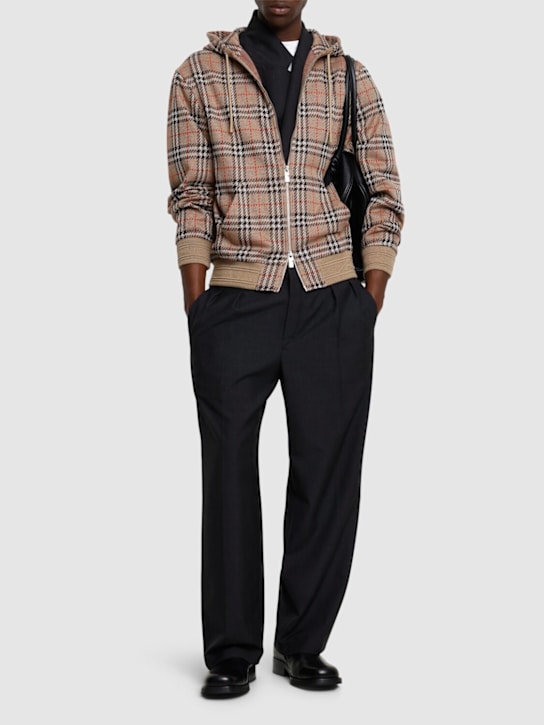 Burberry: Karierter Jacquard-Hoodie - men_1 | Luisa Via Roma