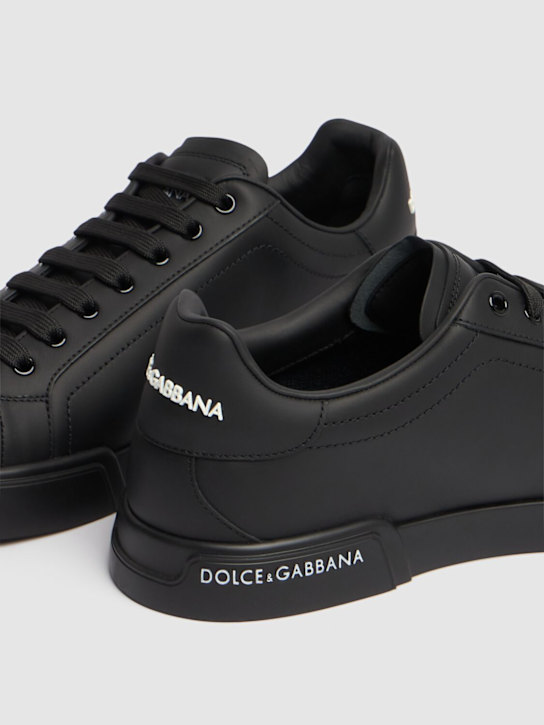 Dolce&Gabbana: Logo leather low sneakers - Nero/Nero - men_3 | Luisa Via Roma