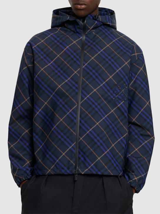 Burberry: Bias Check nylon windbreaker - Midnight Ip Che - men_2 | Luisa Via Roma