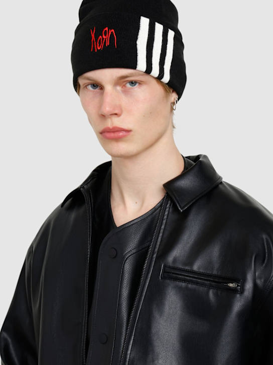 adidas Originals: Korn beanie - men_1 | Luisa Via Roma
