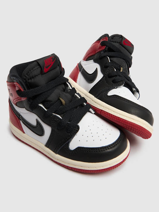 Jordan: Jordan 1 Retro High OG sneakers - White/Black/Red - kids-boys_1 | Luisa Via Roma