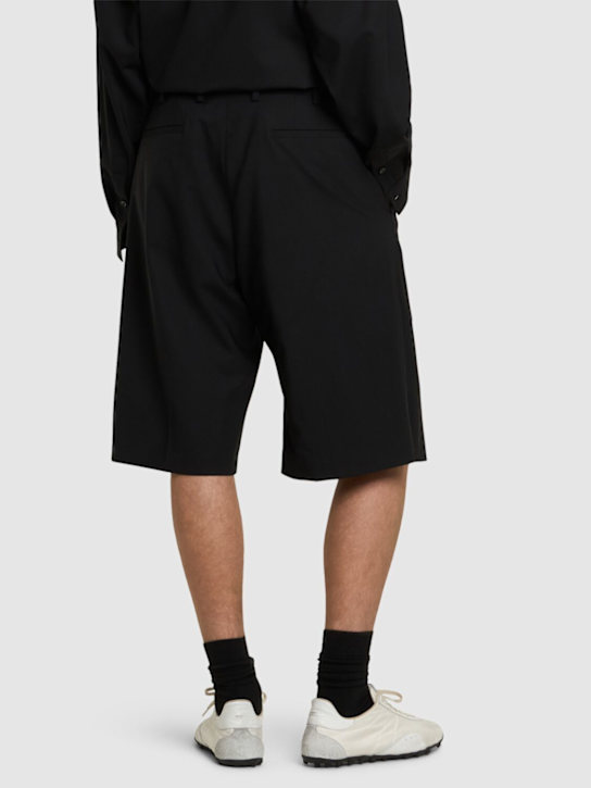 Laneus: Light wool blend Bermuda shorts - Nero/Black - men_2 | Luisa Via Roma