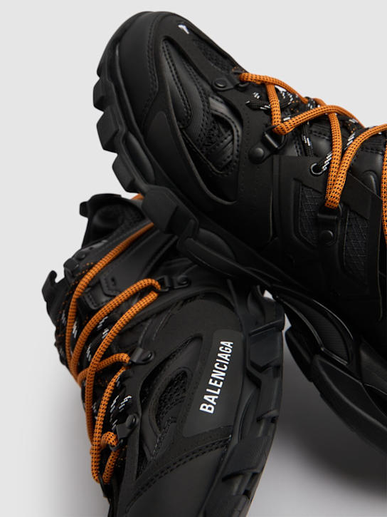 Balenciaga: Track科技织物运动鞋 - 黑色/橙色 - men_3 | Luisa Via Roma