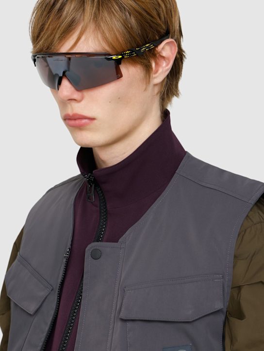 Oakley: Oakley Encoder Strike vented sunglasses - men_1 | Luisa Via Roma