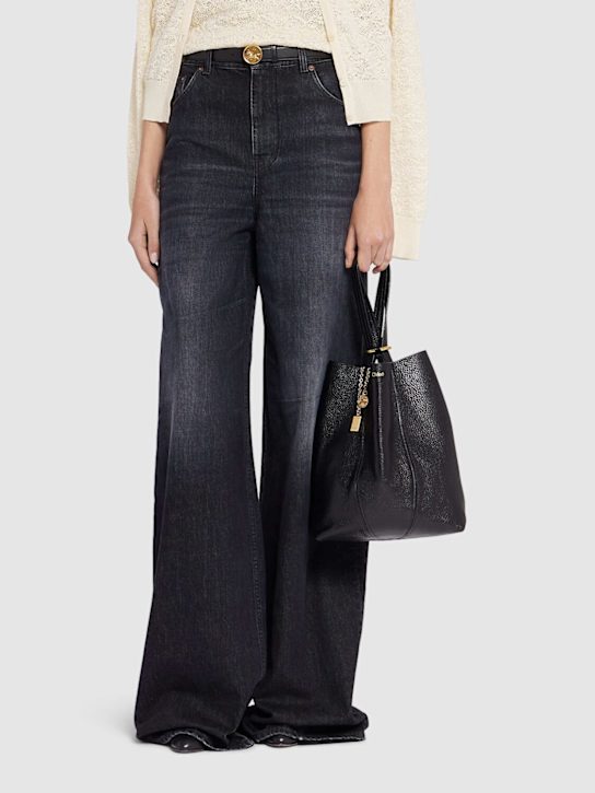 Chloé: Medium Chloe Spin grain leather bag - Black - women_1 | Luisa Via Roma
