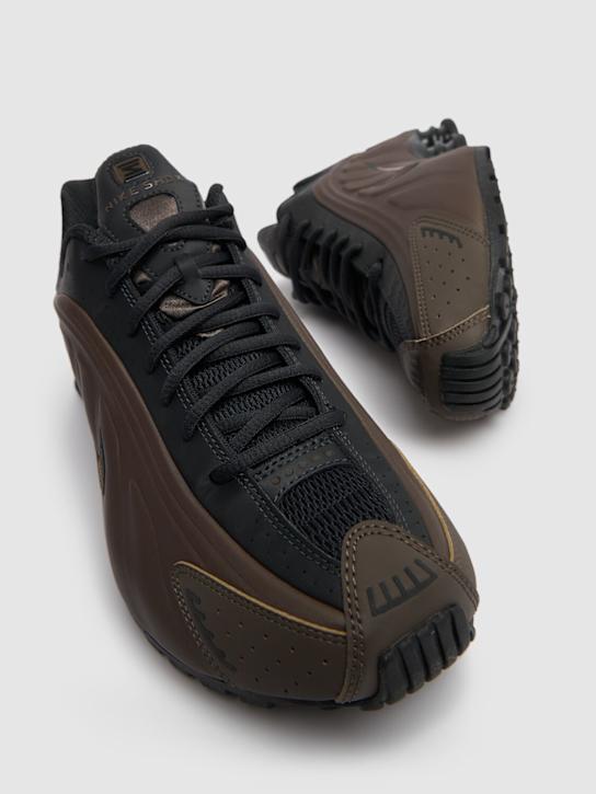 Nike: Sneakers Shox R4 - women_1 | Luisa Via Roma