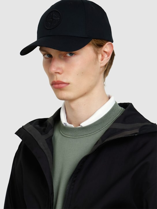 Stone Island: Cotton logo baseball cap - Black - men_1 | Luisa Via Roma