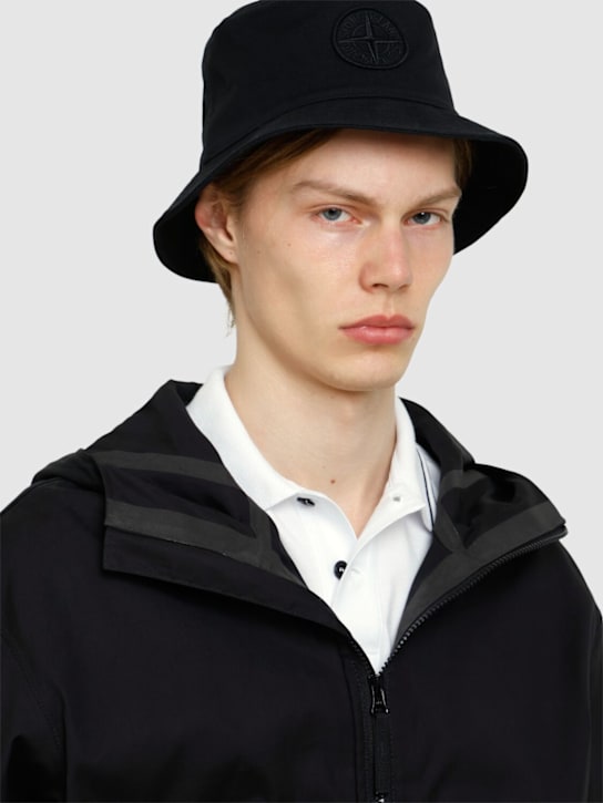 Stone Island: Logo cotton bucket hat - Black - men_1 | Luisa Via Roma