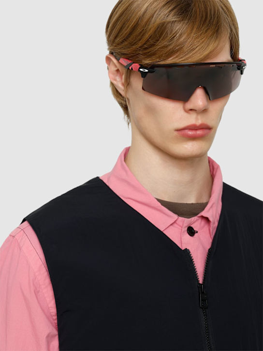 Oakley: Oakley Encoder Strike vented sunglasses - men_1 | Luisa Via Roma