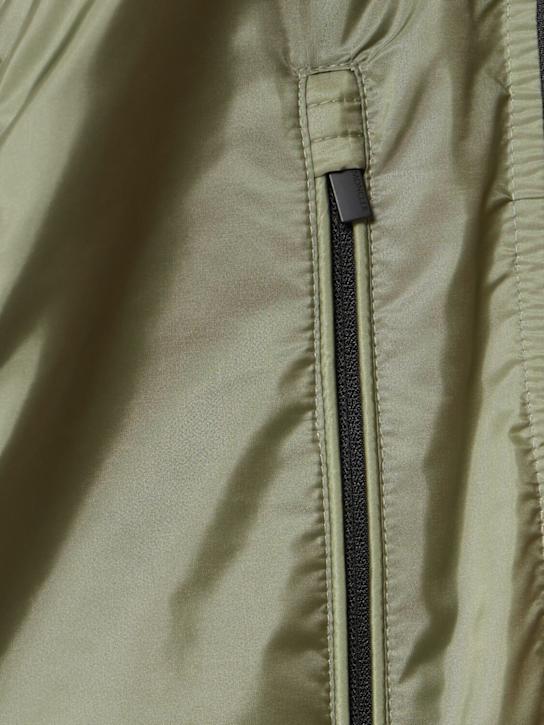 Moncler: Moretan nylon vest - Sage Green - men_5 | Luisa Via Roma